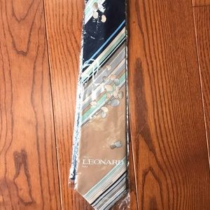 Authentic Leonard tie